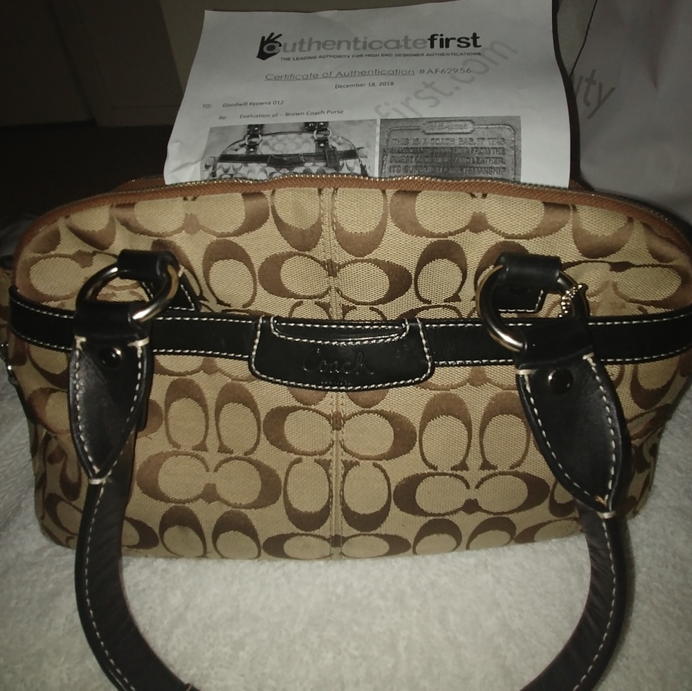 Authentic Coach Penelope 

Purse